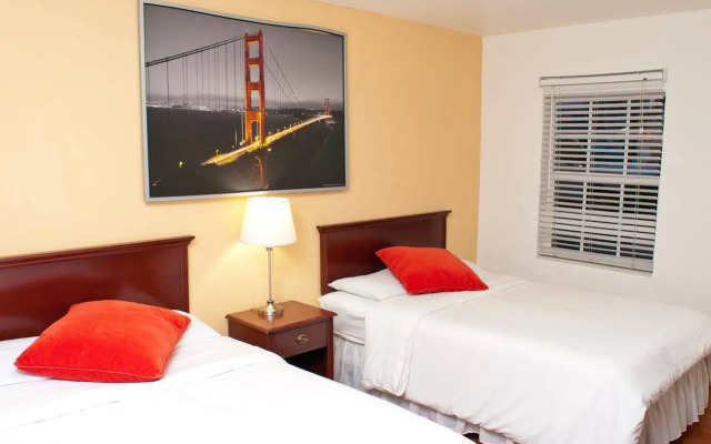 Travelodge by Wyndham Miami Biscayne Bay