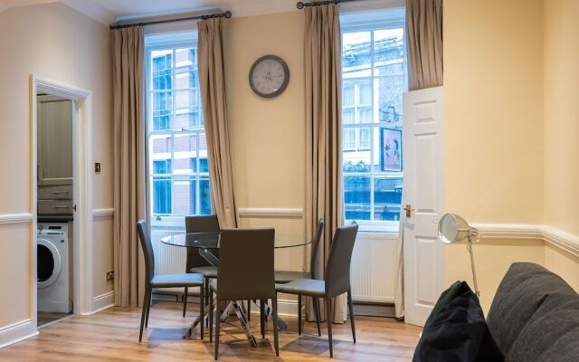 Amazing Two Bed Moments From St Pauls Cathedral A1