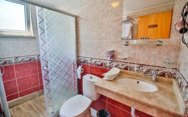 Umut Otel
