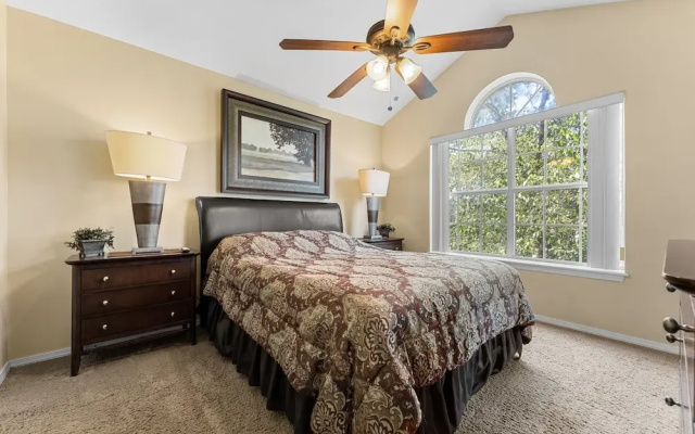 Nature's Mix 2 Bedroom Condo by RedAwning