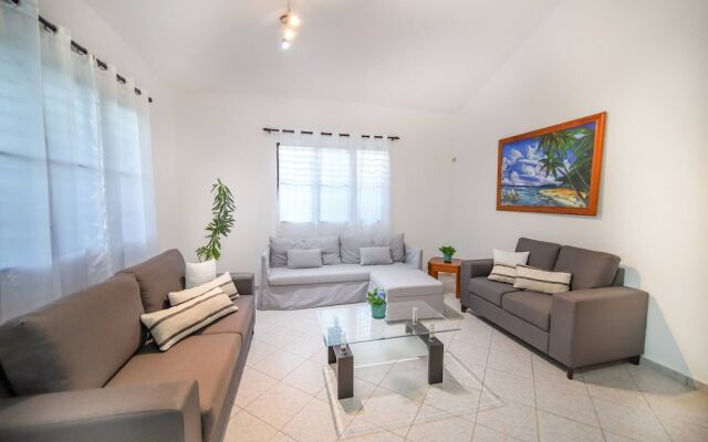 Casati Family House, Great Pool & Garden!