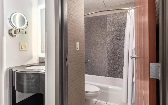 Crowne Plaza Milwaukee South by IHG