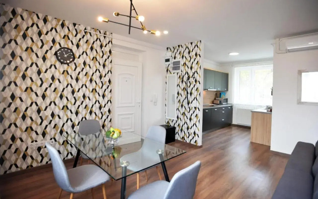 ONE Luxury Suites Eger