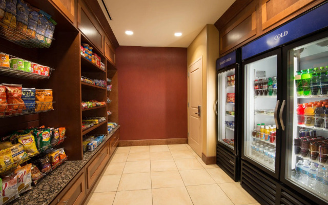 Hilton Garden Inn Milwaukee Airport