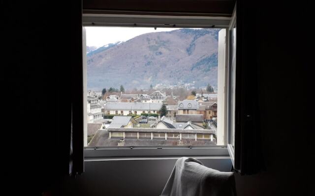 Studio in Bagnères-de-luchon, With Wonderful Mountain View - 18 km Fro