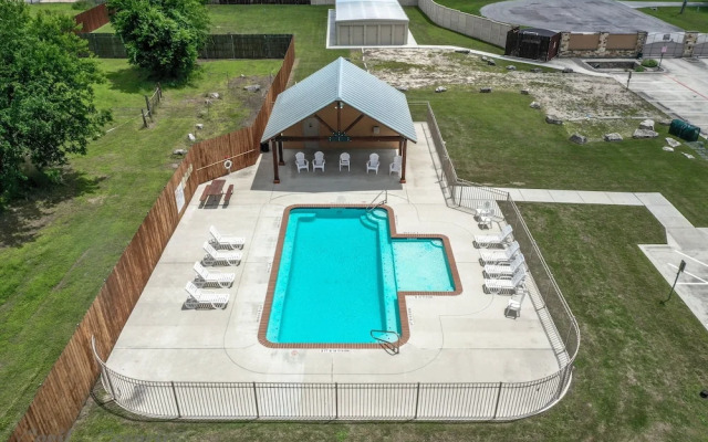 Riverfront Fun Rg 111 2 Bedroom Condo by RedAwning