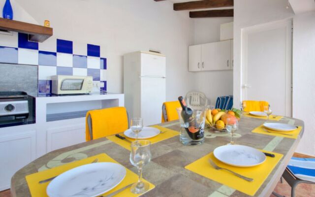 House Isabel Falcone