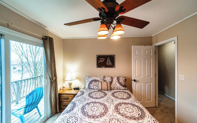 Osage Beach Getaway Lake Views Pet Friendly!