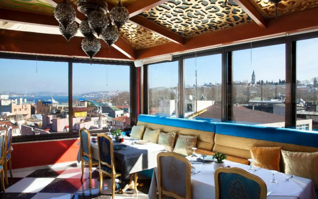 Seres Hotel Old City