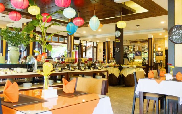 Vinh Hung Riverside Resort & Spa