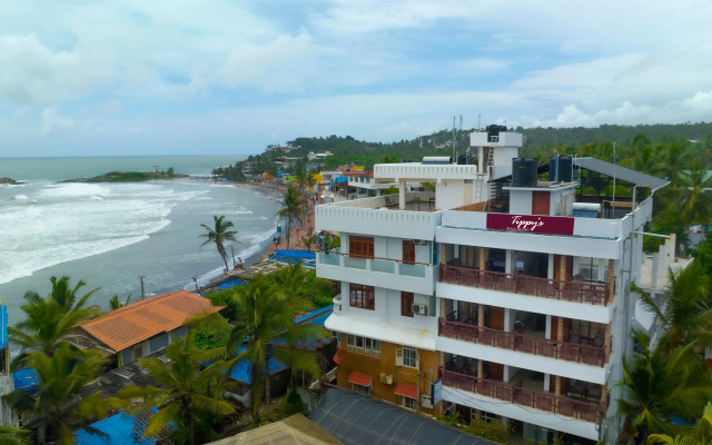 Tippy's Beach Resort