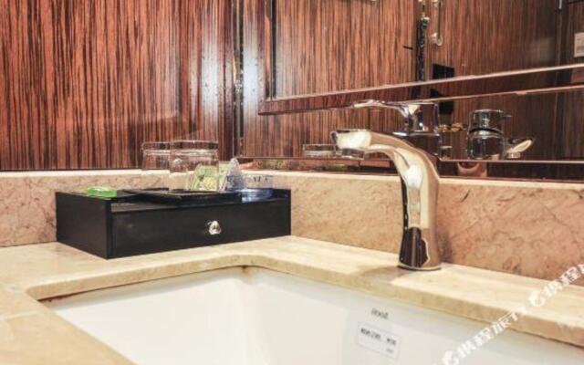 Zhoushan Pinzhu Art Hotel (Baolong Plaza)