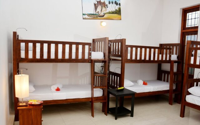 Colombo Mount Beach Hostel