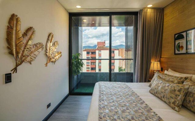 First Class Hotel