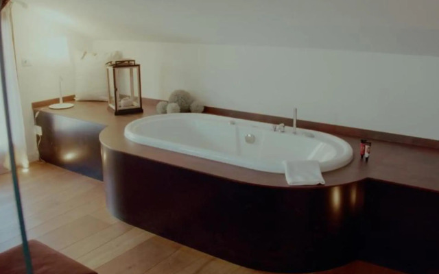 Montana Lodge & Spa, by R Collection Hotels