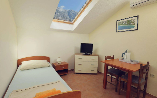 Apartments Vila Adrijana and Fitness Studio Wolf