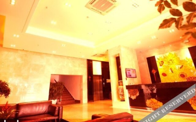 Sunshine Holiday Hotel