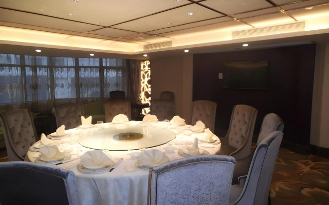 Shenzhen Futian Huaqiang South Feiyuan Hotel