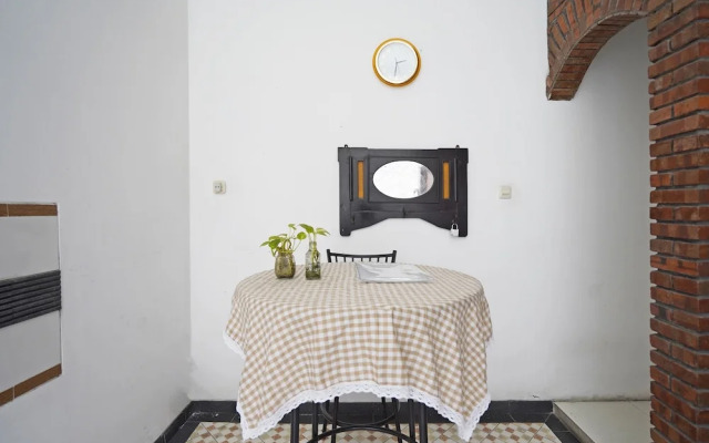 Hotel O Kost Putih Syariah