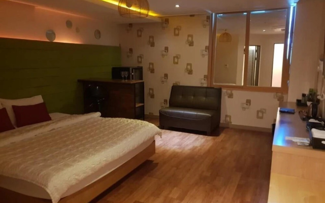 Hotel K
