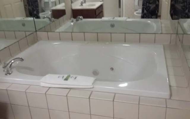 Deerfield Inn & Suites