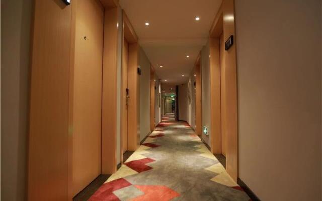 Borrman Hotel Zhuhai Gongbei Port