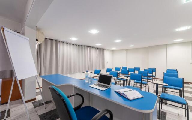 Lumar Hotel
