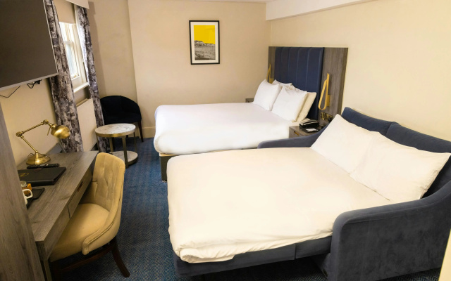 Dover Marina Hotel & Spa, Tapestry Collection by Hilton