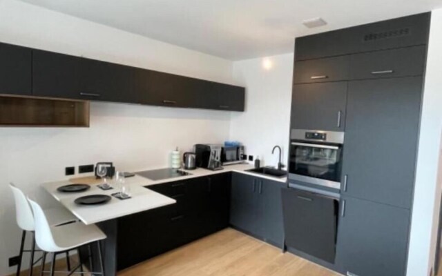 Luxury 2023 Flat -Center Terrace Parking