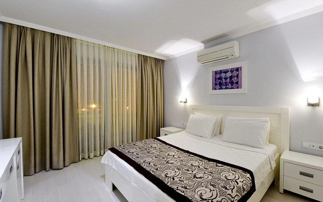 Royal Palm Residence