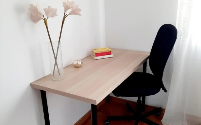 Franko's Cozy Apartment with garage