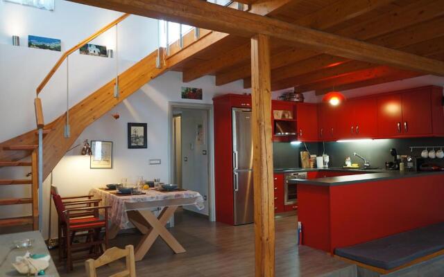 Ianos Maisonette