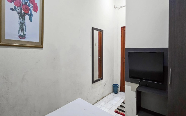 OYO 2057 Hotel Kharisma