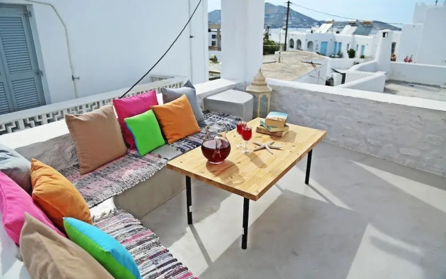 8 Keys Residence