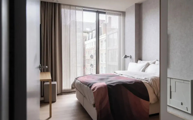 348 Suites Buitenhof Short Stay