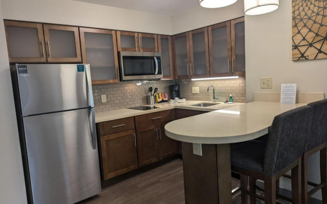 Staybridge Suites Scottsdale - Talking Stick by IHG
