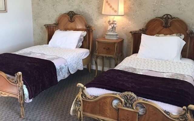 Honeycomb Bed & Breakfast