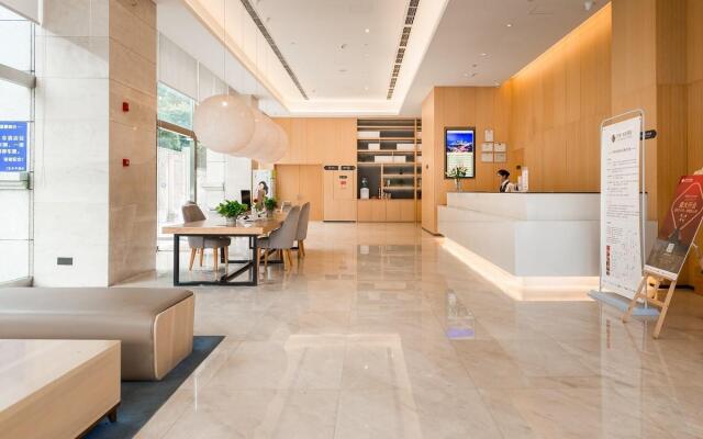 Chonpines Hotels·Leshan Giant Buddha