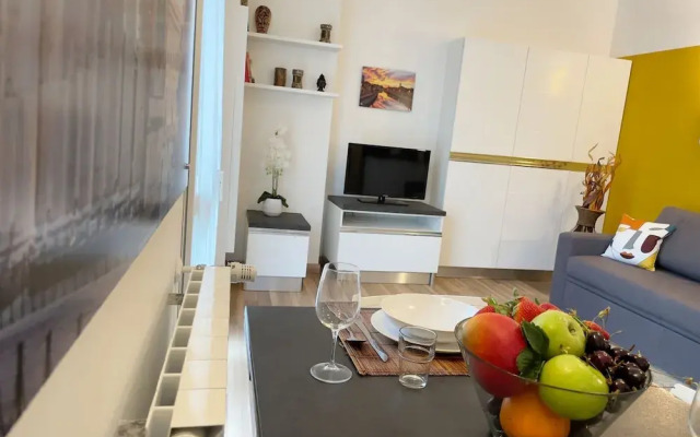 Studio With Balcony in Bovisa Milan