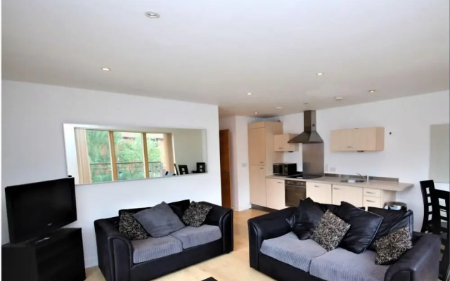 Canal Wharf 2 Bedroom Water Front