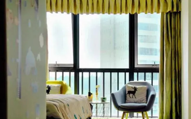 Guangzhou TT Net Red Boutique Theme Apartment