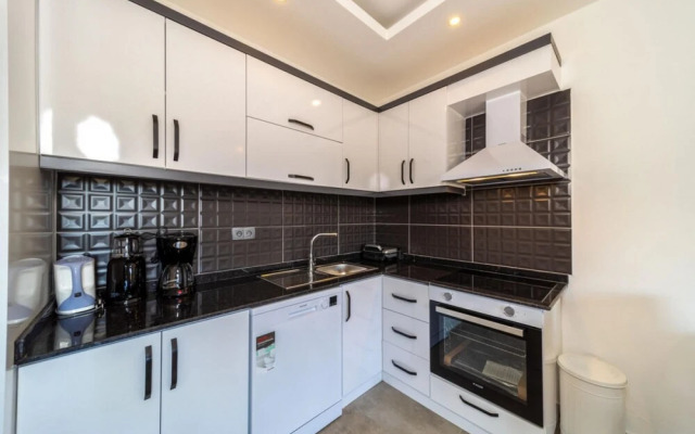 Lovely Flat With Shared Pool and Balcony in Alanya