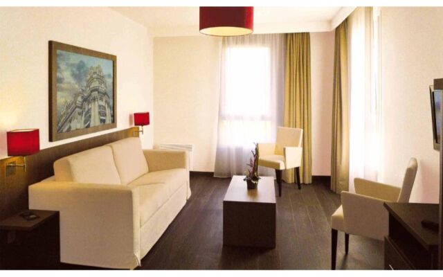 Residhome Paris-Guyancourt