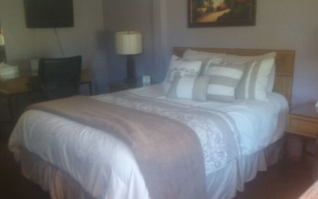 Sedona Uptown Suites