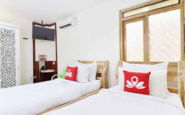 ZEN Rooms Cibogo Pasteur