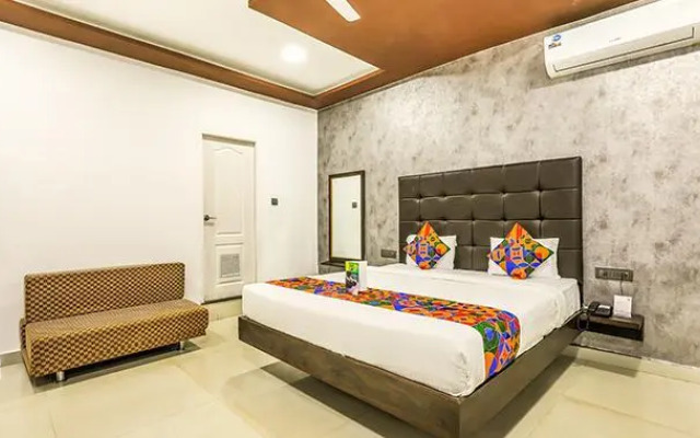 Fabhotel Moon Roof Resort