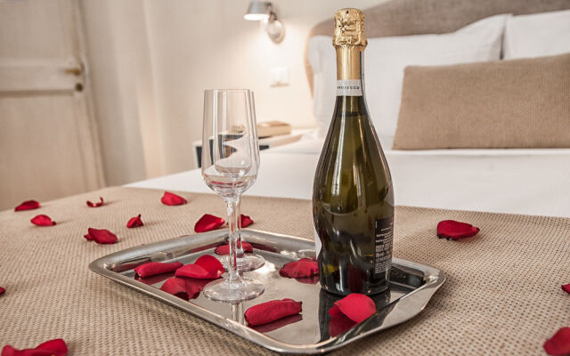 Terrace Pantheon Relais