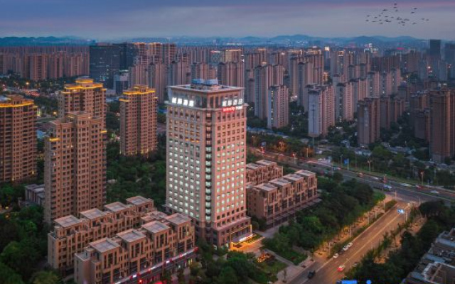 IntercityHotel Xuzhou East Railway Station Jinlong Lake
