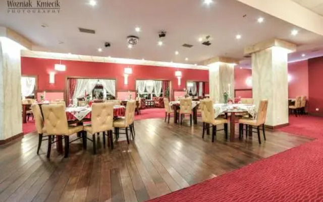 Hotel i Restauracja Złoty Las