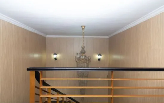 Shanghai Anbo Light Luxury Hotel